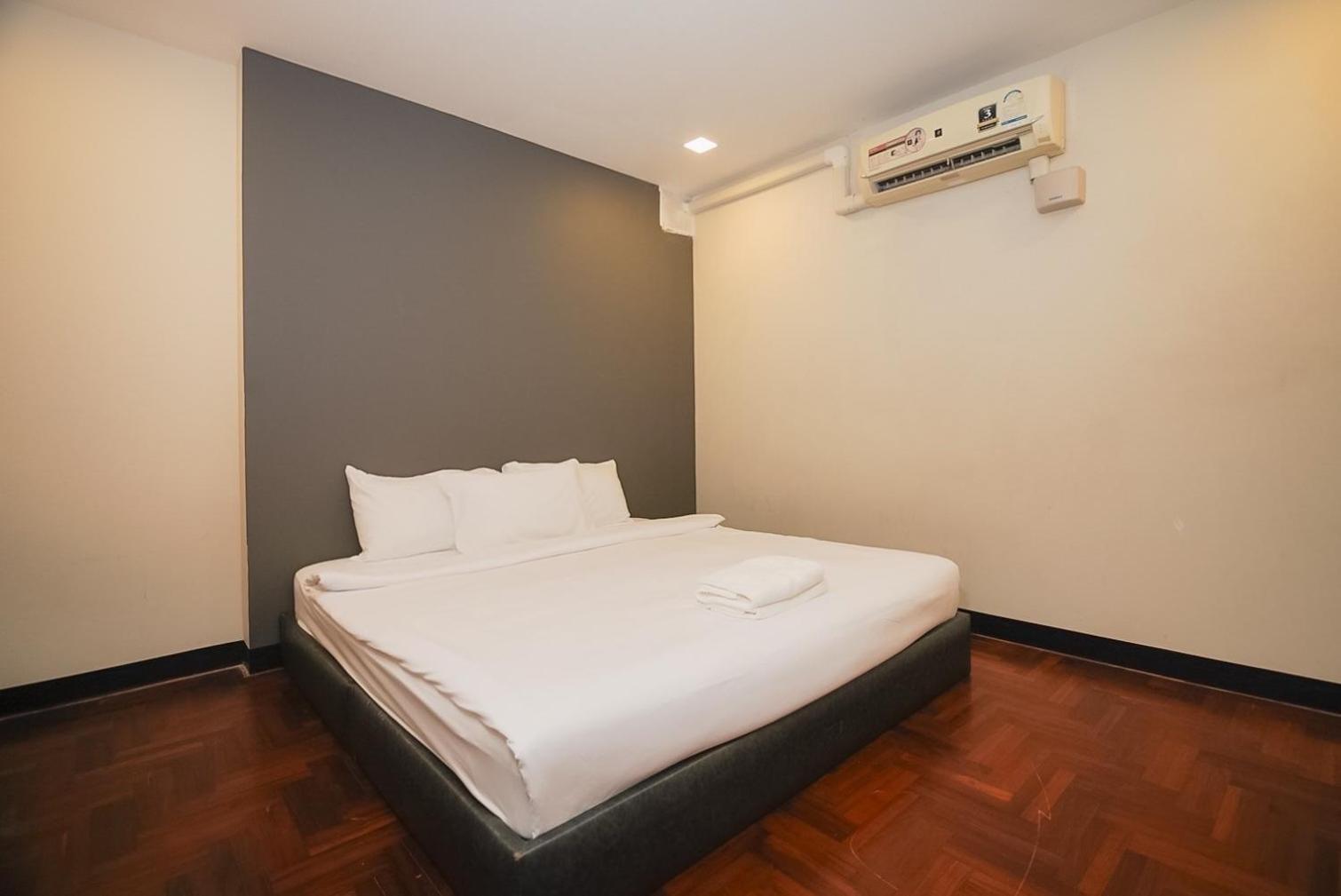Go Inn Silom - Bts Saint Louis Bangkok Exterior photo